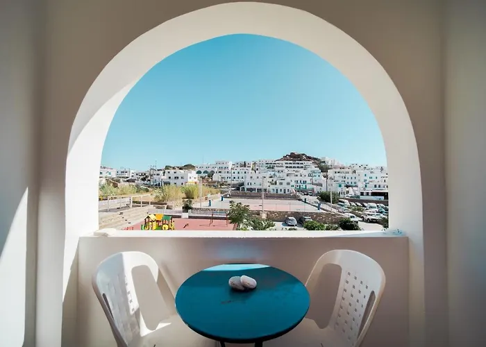 بيت ضيافة Summer Time إيوس خورا