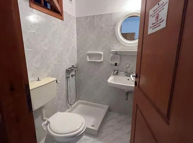 Summer Time إيوس خورا